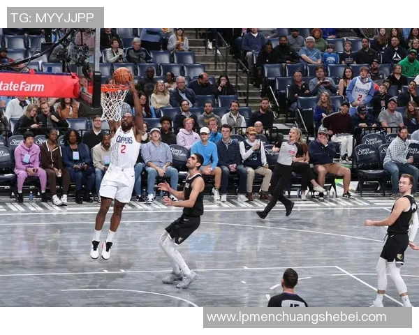 2011年NBA季后赛经典对决灰熊与快船的激烈较量与精彩瞬间回顾