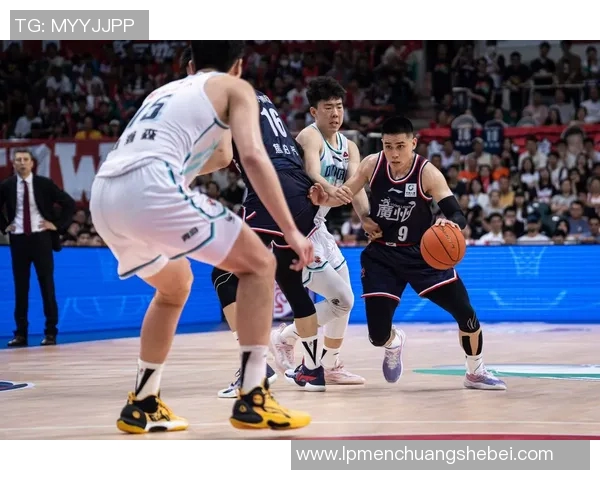 2021年CBA赛季广州队与江苏队精彩对决回顾与分析